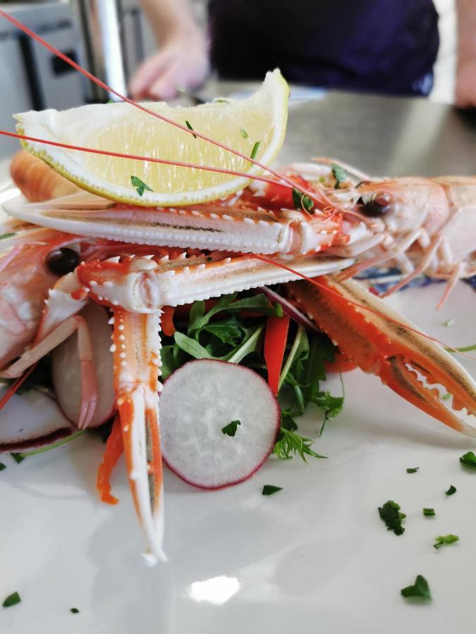 Murray Arms And Seafood Restaurant, Orkney Saint Margarets Hope